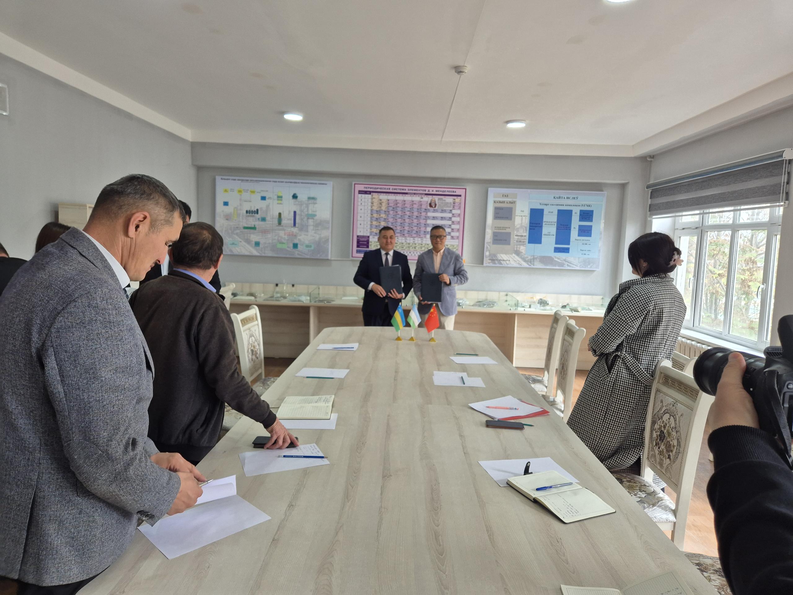 The Sinoway Forest Uzbekistan Project Officially Launched to Explore New Technologies for the Aral Sea Restoration